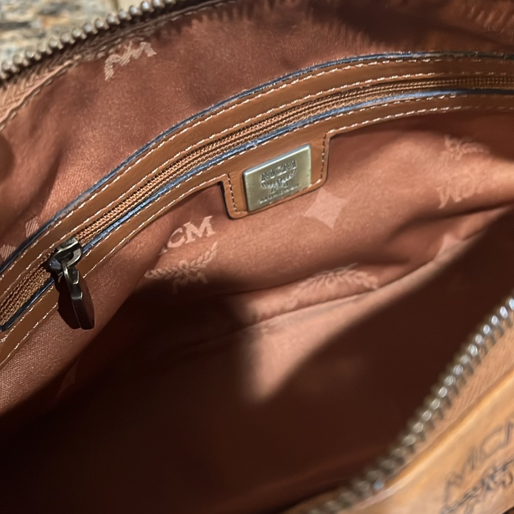 MCM Vintage Visetos Shoulder Bag Tan Brown leather Navy blue pockets logo print - Picture 11 of 13